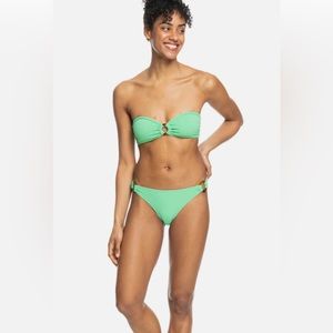 Roxy Abisinthe green bikini